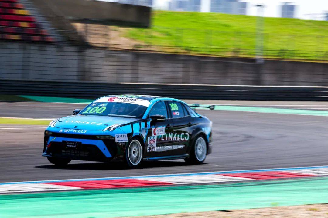 关于世界赛舞台，赛车代表国家出征荣耀的信息