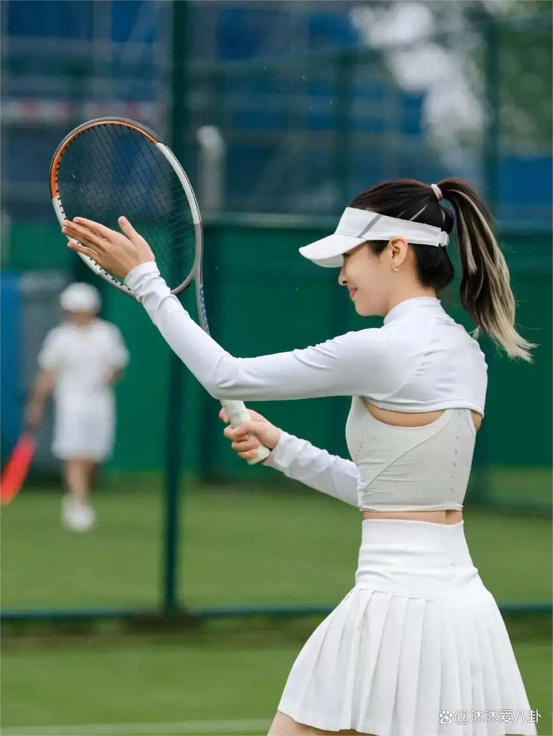 包含全球热议！网球场外八卦引关注的词条