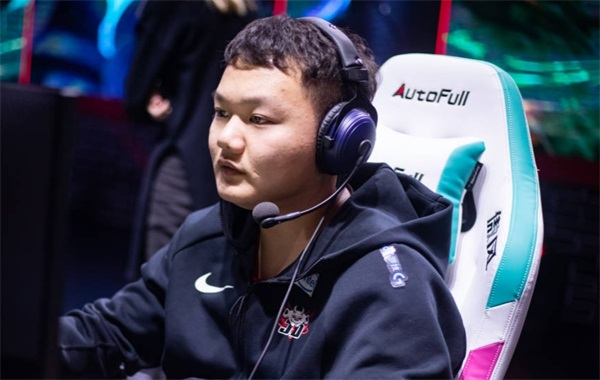 豪门对决！CS2上演世纪大战