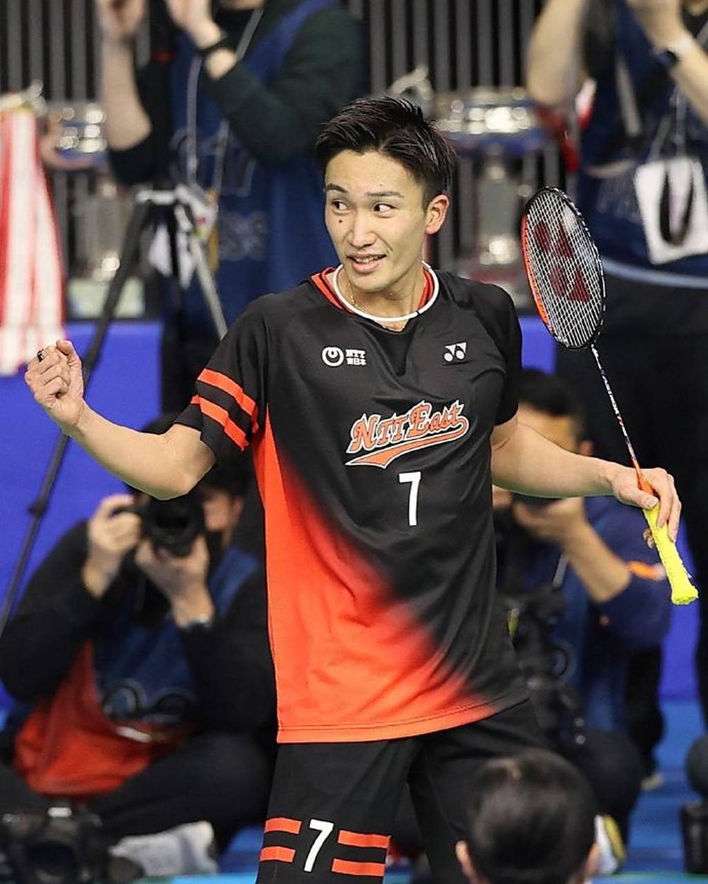 日本队横扫印度队,桃田贤斗点燃赛场的简单介绍 日本队横扫印度队,桃田贤斗点燃赛场的简单介绍