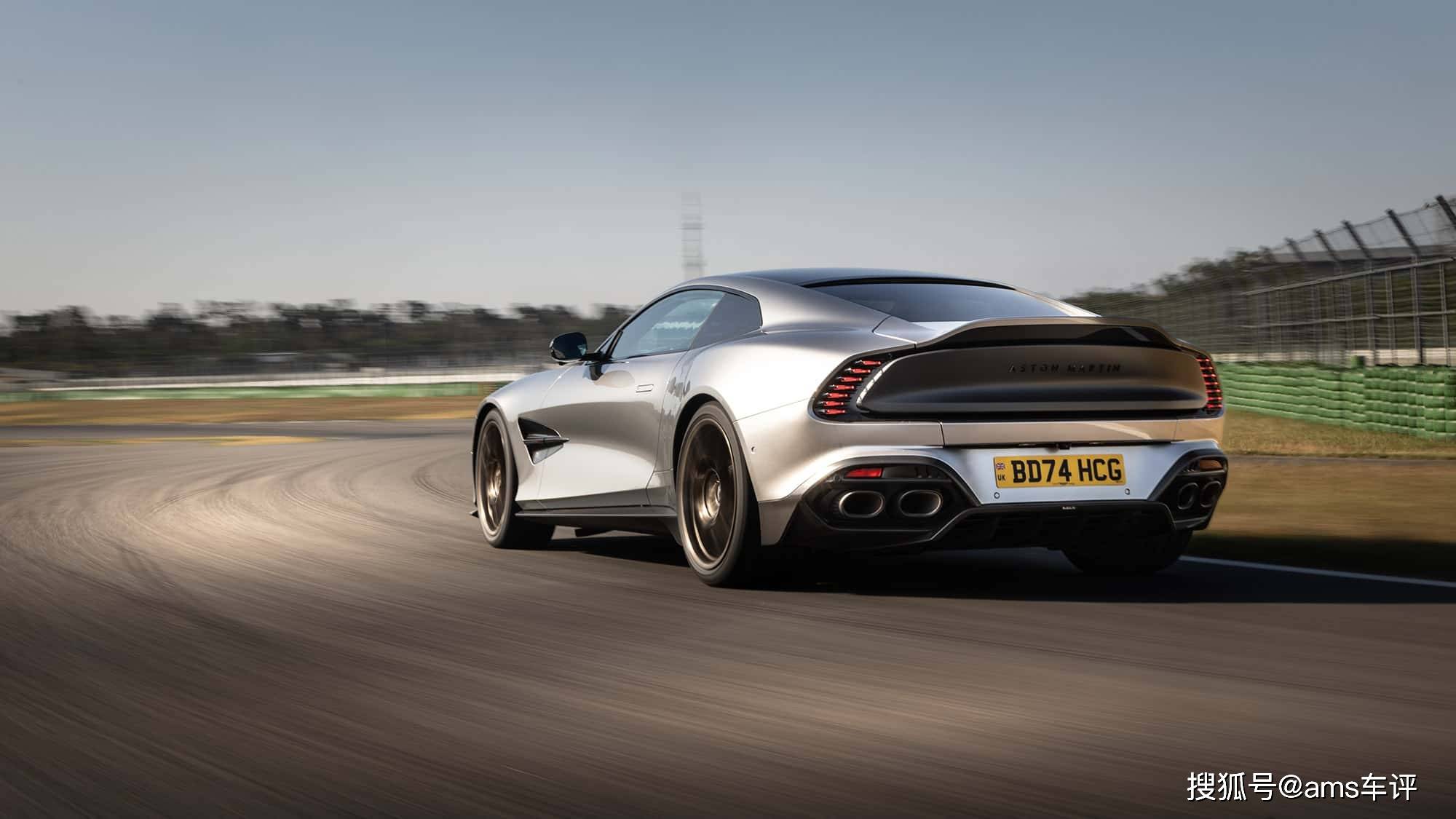 阿斯顿马丁逆转索伯车队，塞恩斯高光表现的简单介绍