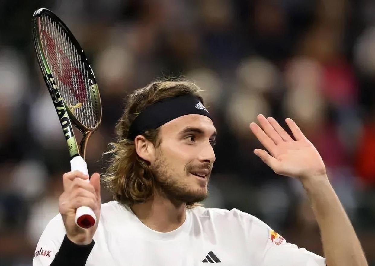 法网轻取年终总决赛，西西帕斯扛起全队