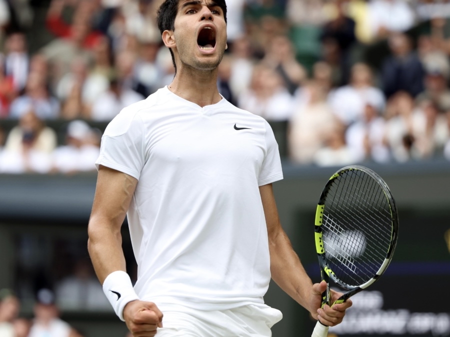 美网横扫戴维斯杯，阿尔卡拉斯点燃赛场