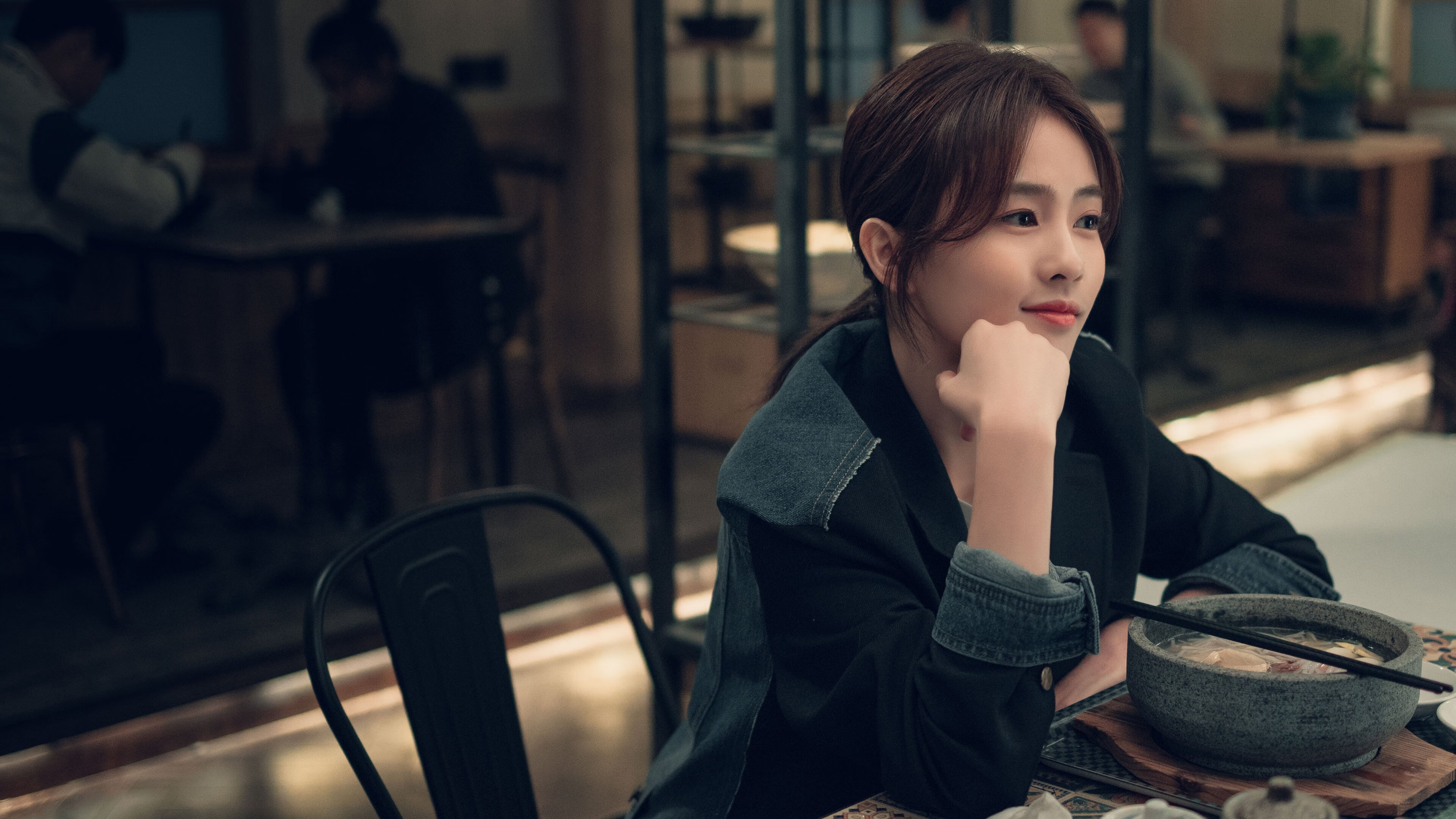 德罗赞加时主宰，马刺加时险胜黄蜂关键先生无愧其名