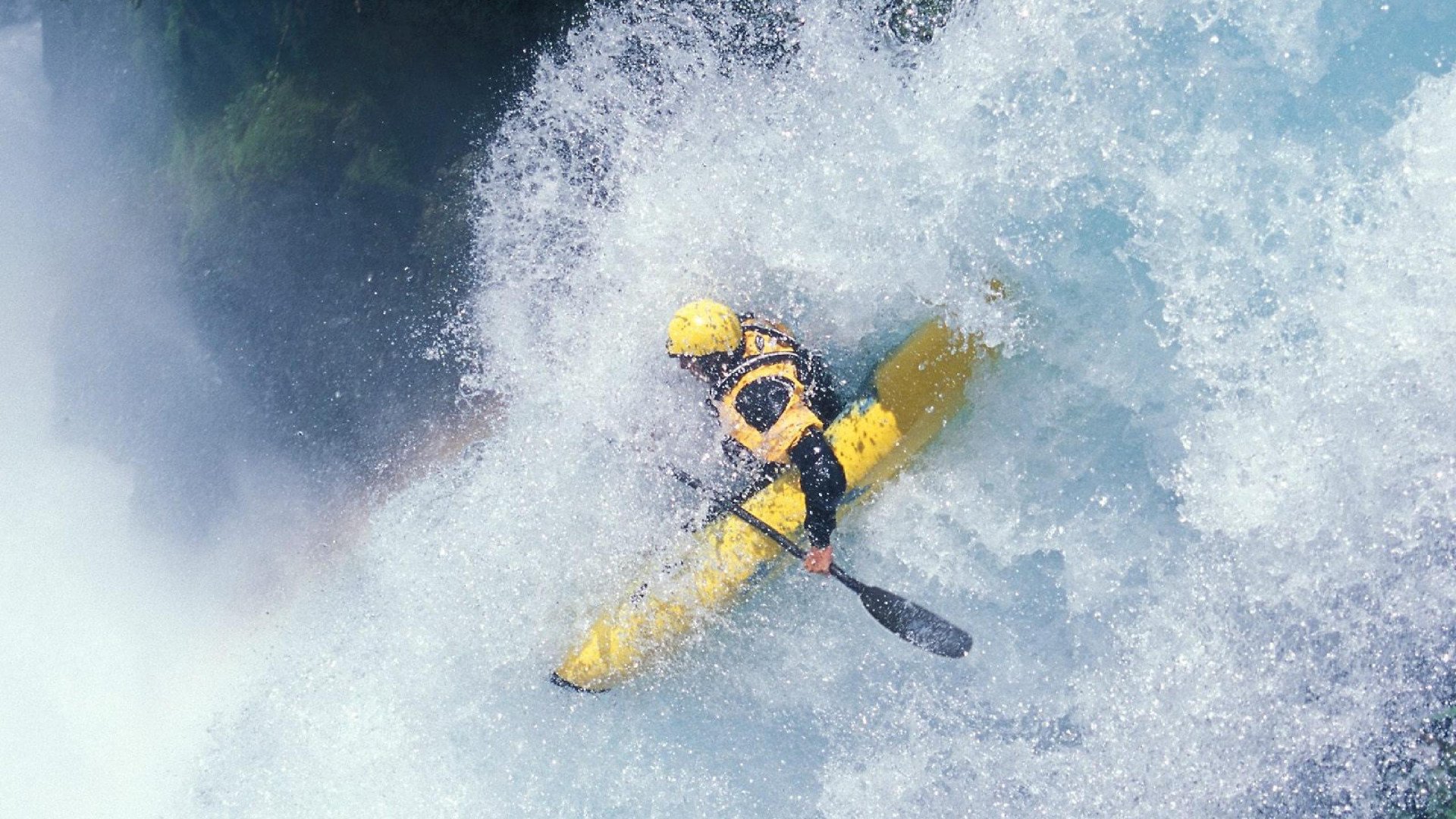 棋盘上的困兽，爱德华兹48分难敌绿军精密协防