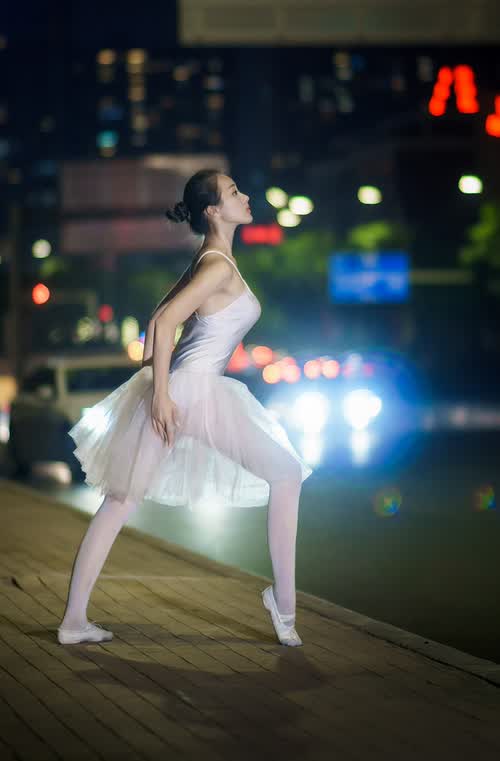 孤本的史诗,梅西的最后一舞与西班牙中场交响曲,共铸2026世界杯F组唯一的神话